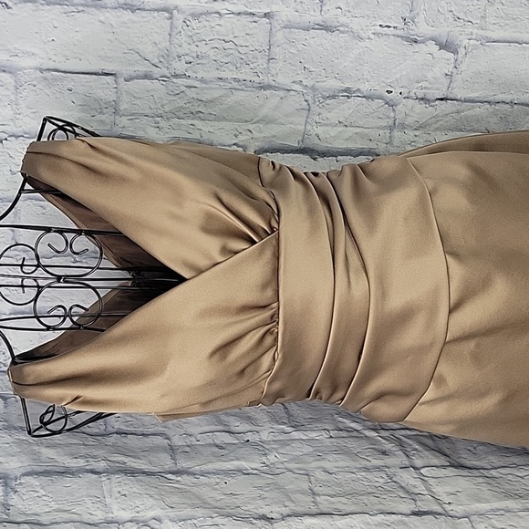 DAVID'S BRIDAL Metallic Bronze Short Evening Dress Size 6 - Picture 2 of 8
